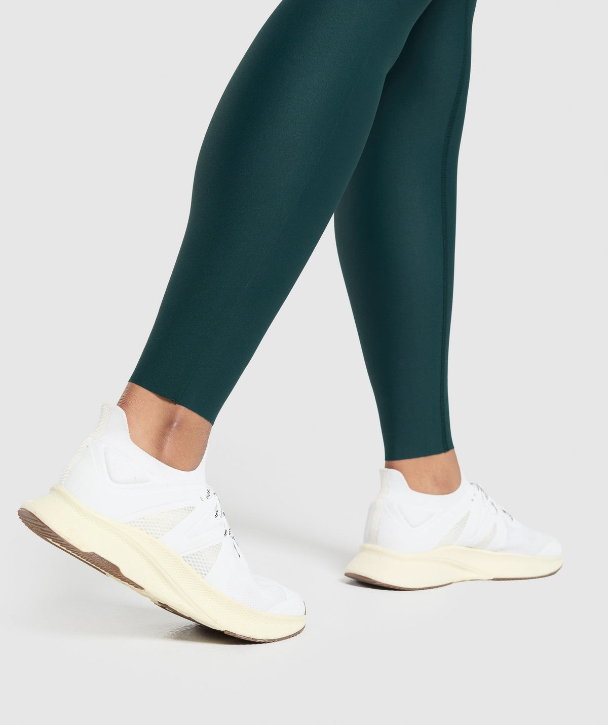 gymshark-raw-cut-legging-strong-teal-aw24
