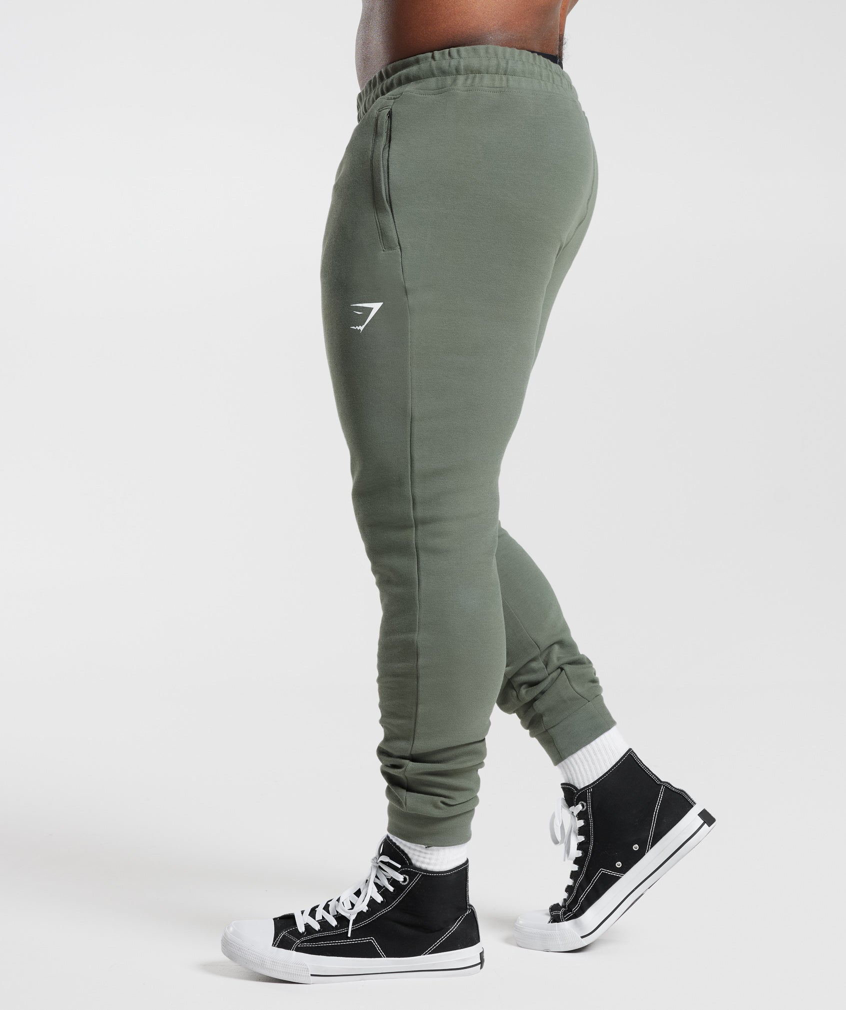 gymshark-react-jogger-pants-green-aw23