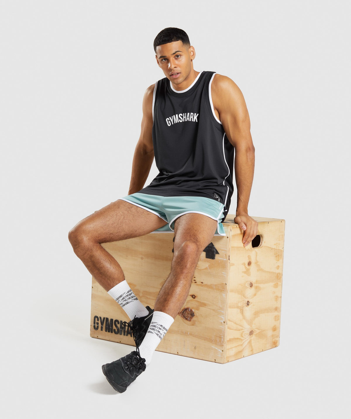 gymshark-recess-basketball-tank-black-white-ss22