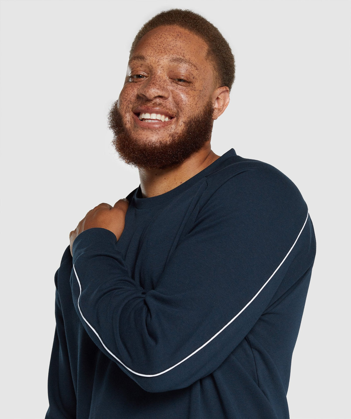 gymshark-recess-crew-sweatshirt-navy-aw21