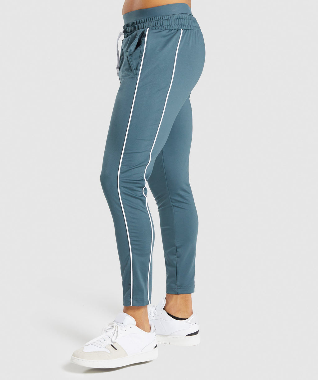 gymshark-recess-joggers-teal