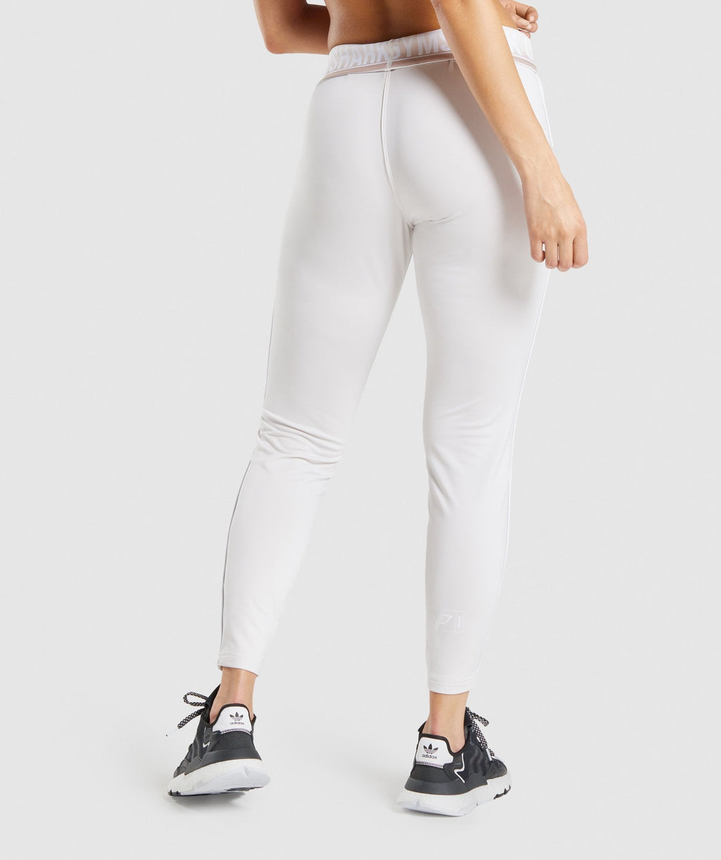 gymshark-recess-joggers-creame