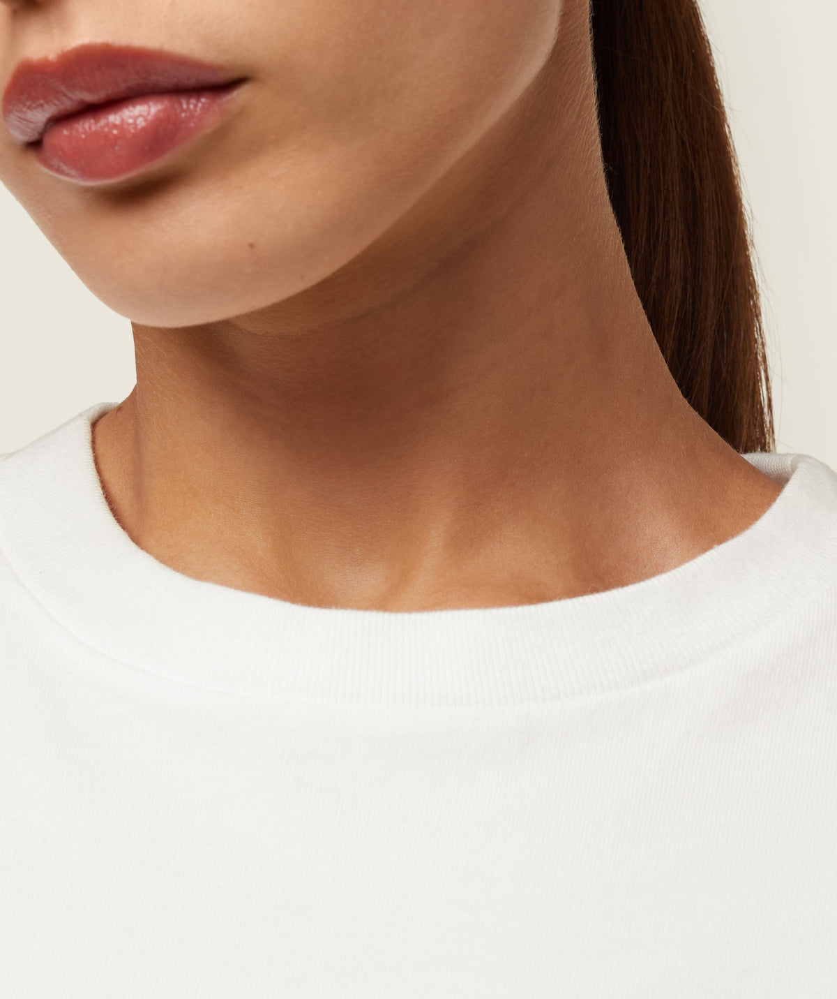 gymshark-everywear-regular-t-shirt-soft-white-ss24