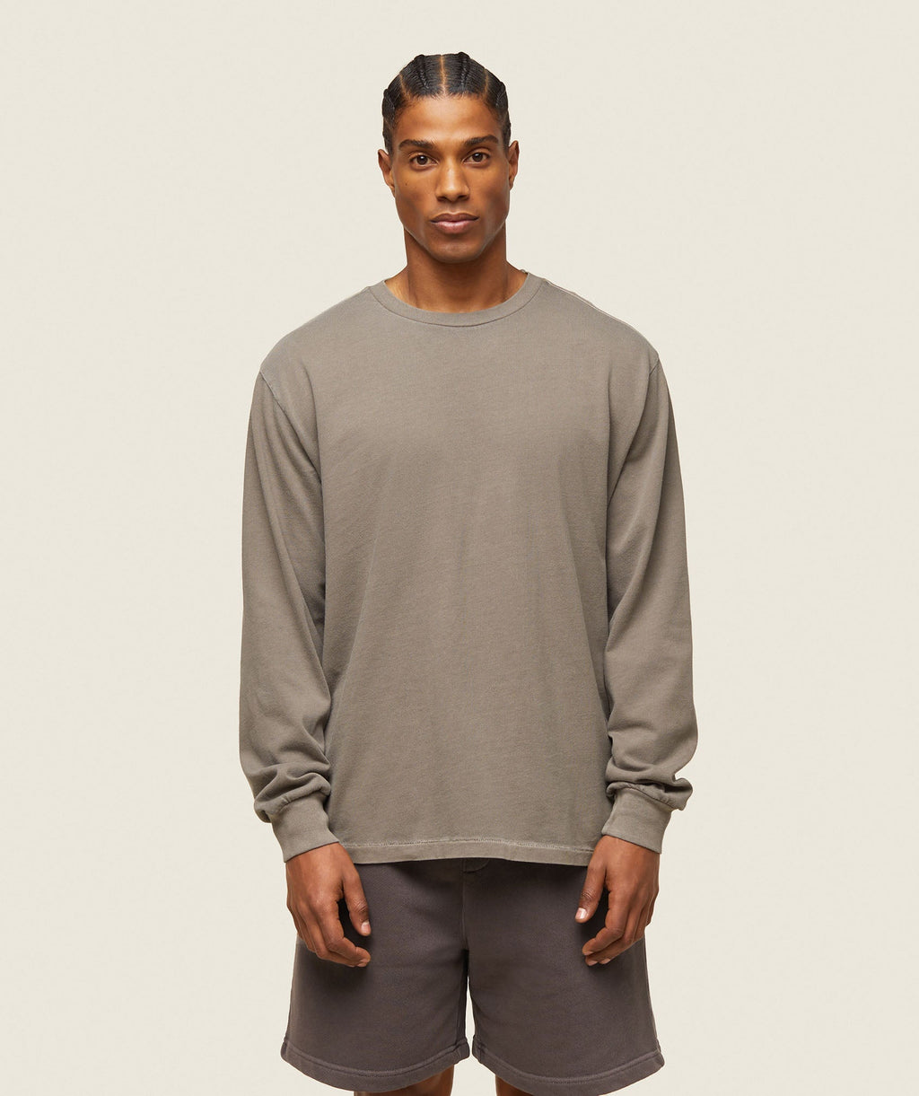 gymshark-everywear-relaxed-long-sleeve-tee-linen-brown-ss24