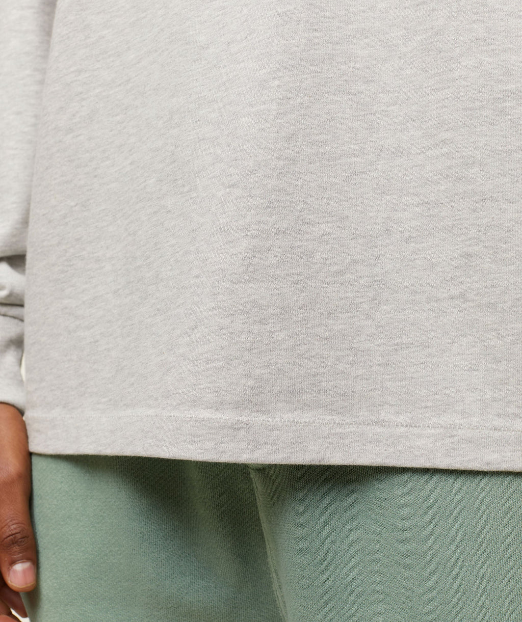 gymshark-everywear-relaxed-long-sleeve-tee-light-grey-core-marl-ss24