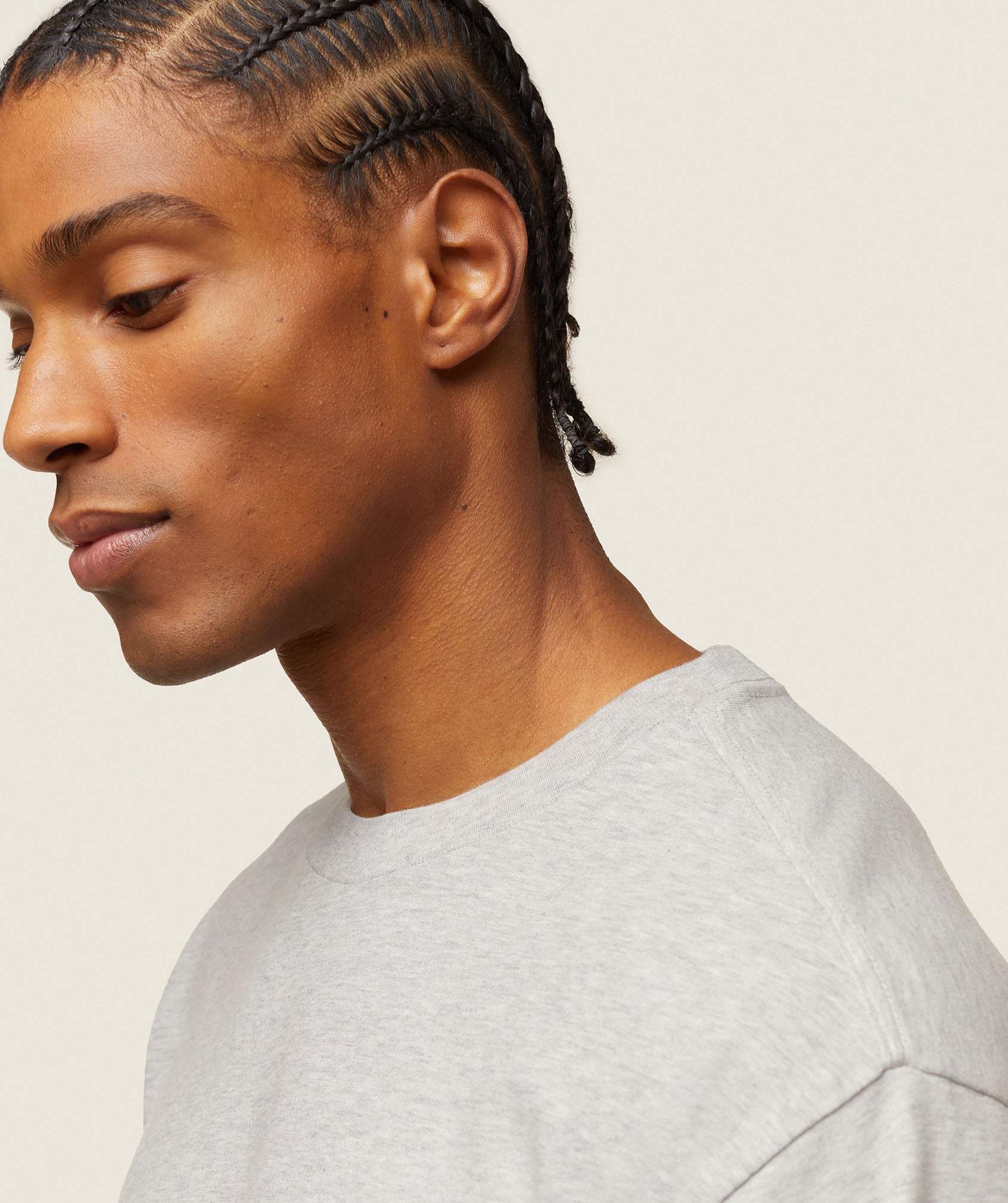 gymshark-everywear-relaxed-long-sleeve-tee-light-grey-core-marl-ss24