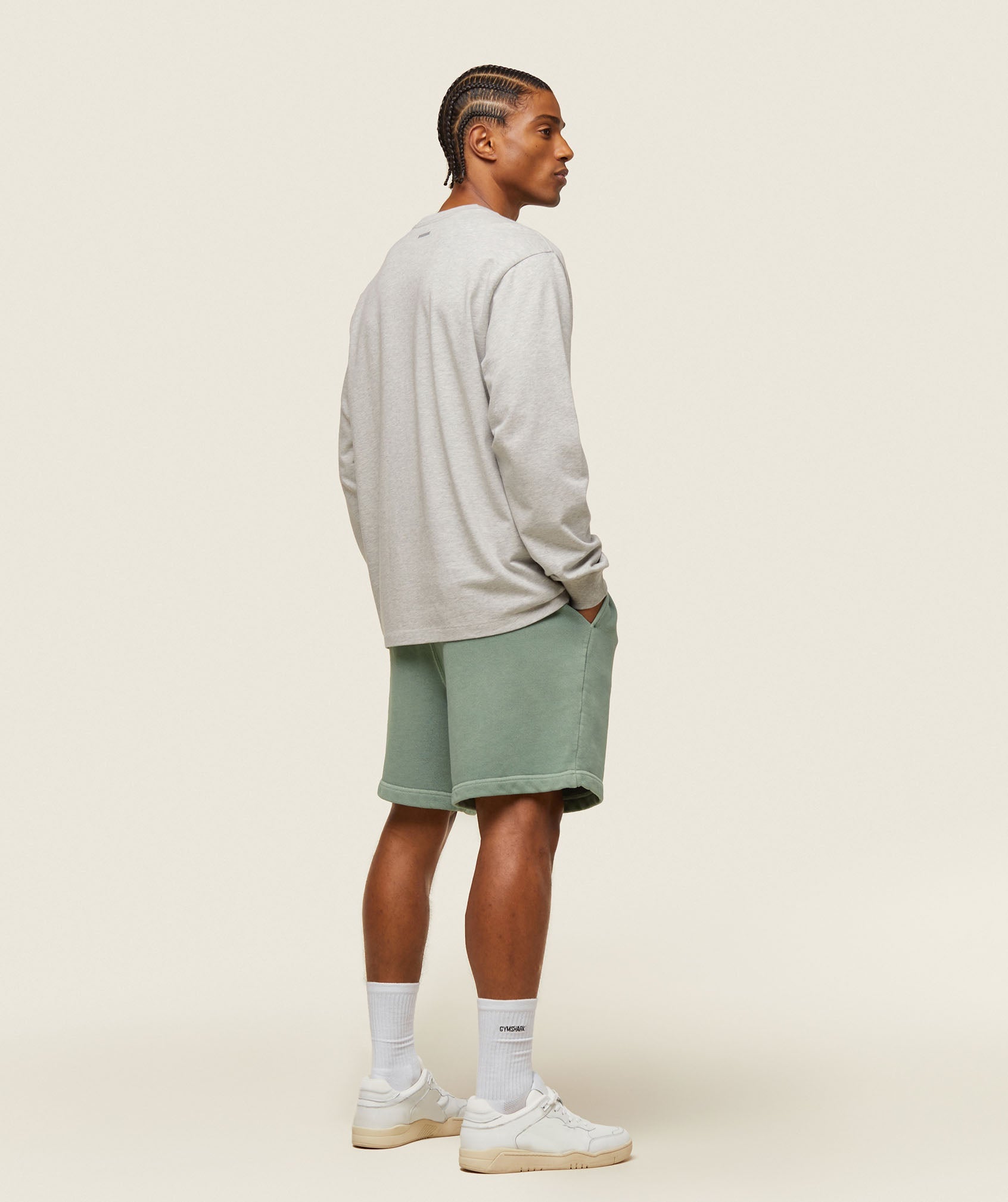 gymshark-everywear-relaxed-long-sleeve-tee-light-grey-core-marl-ss24