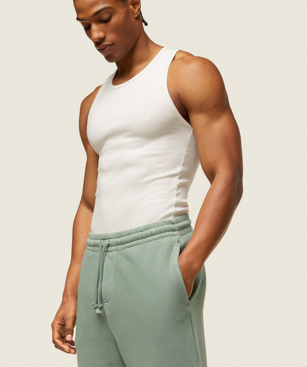 gymshark-everywear-relaxed-sweatpants-dollar-green-ss24