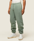gymshark-everywear-relaxed-sweatpants-dollar-green-ss24