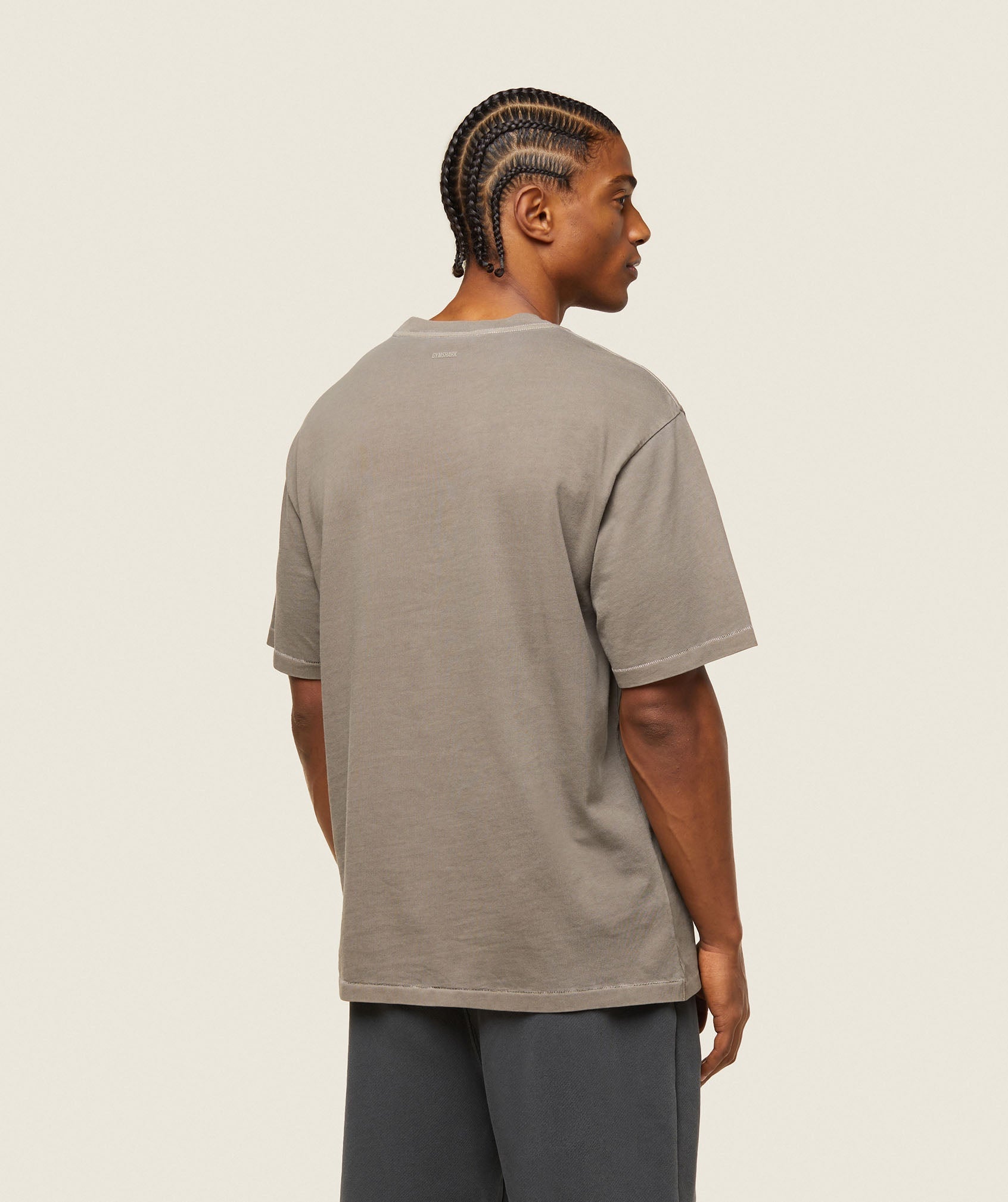 gymshark-everywear-relaxed-t-shirt-linen-brown-ss24