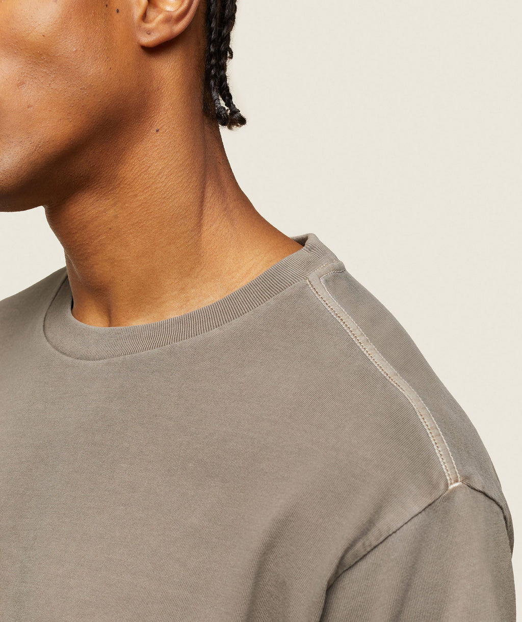 gymshark-everywear-relaxed-t-shirt-linen-brown-ss24