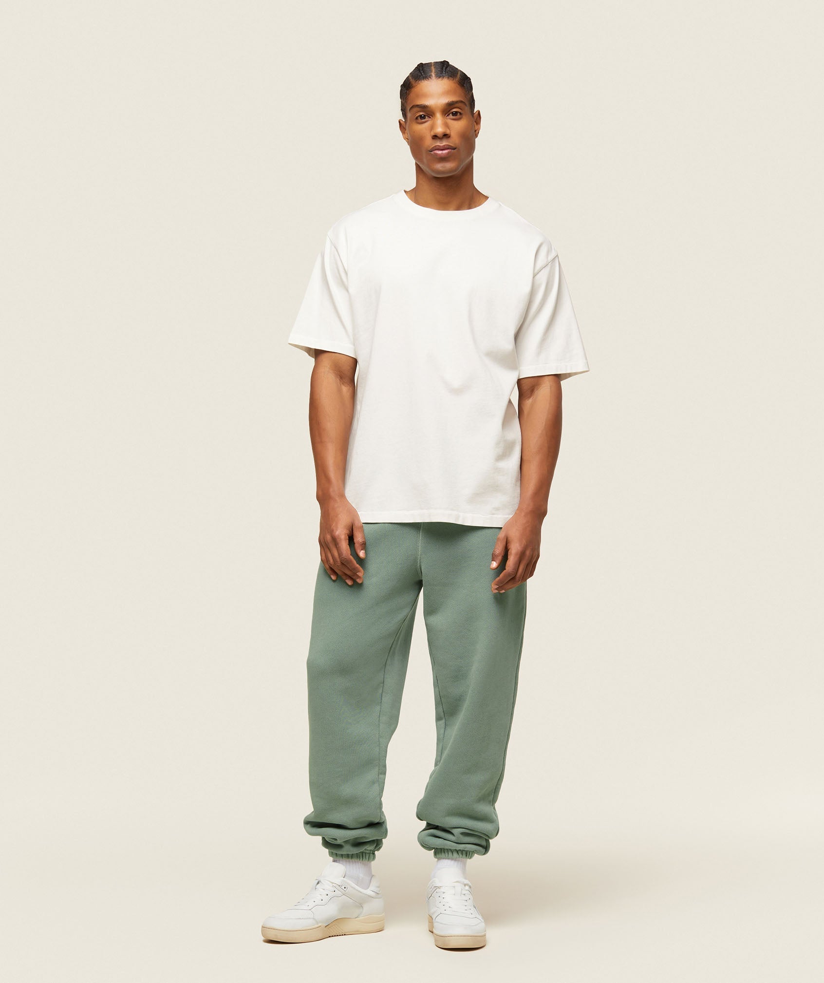 gymshark-everywear-relaxed-t-shirt-soft-white-ss24