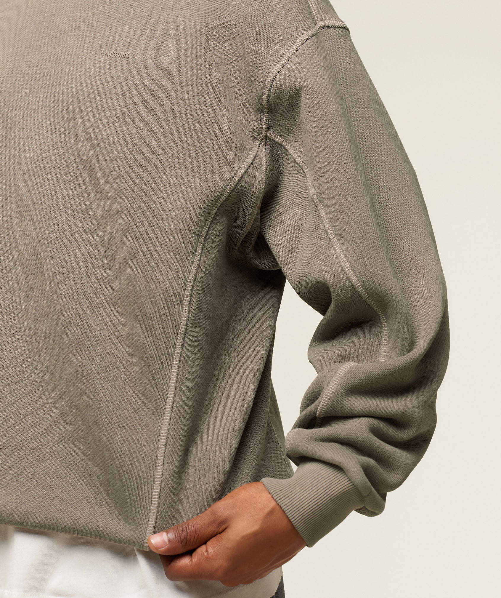 gymshark-everywear-relaxed-stitch-sweatshirt-linen-brown-ss24