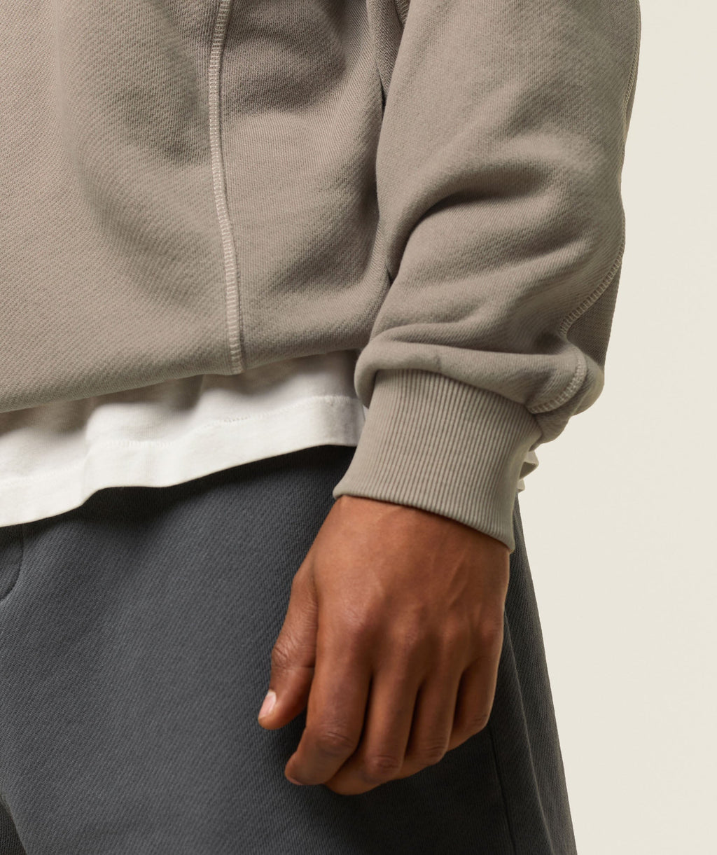 gymshark-everywear-relaxed-stitch-sweatshirt-linen-brown-ss24
