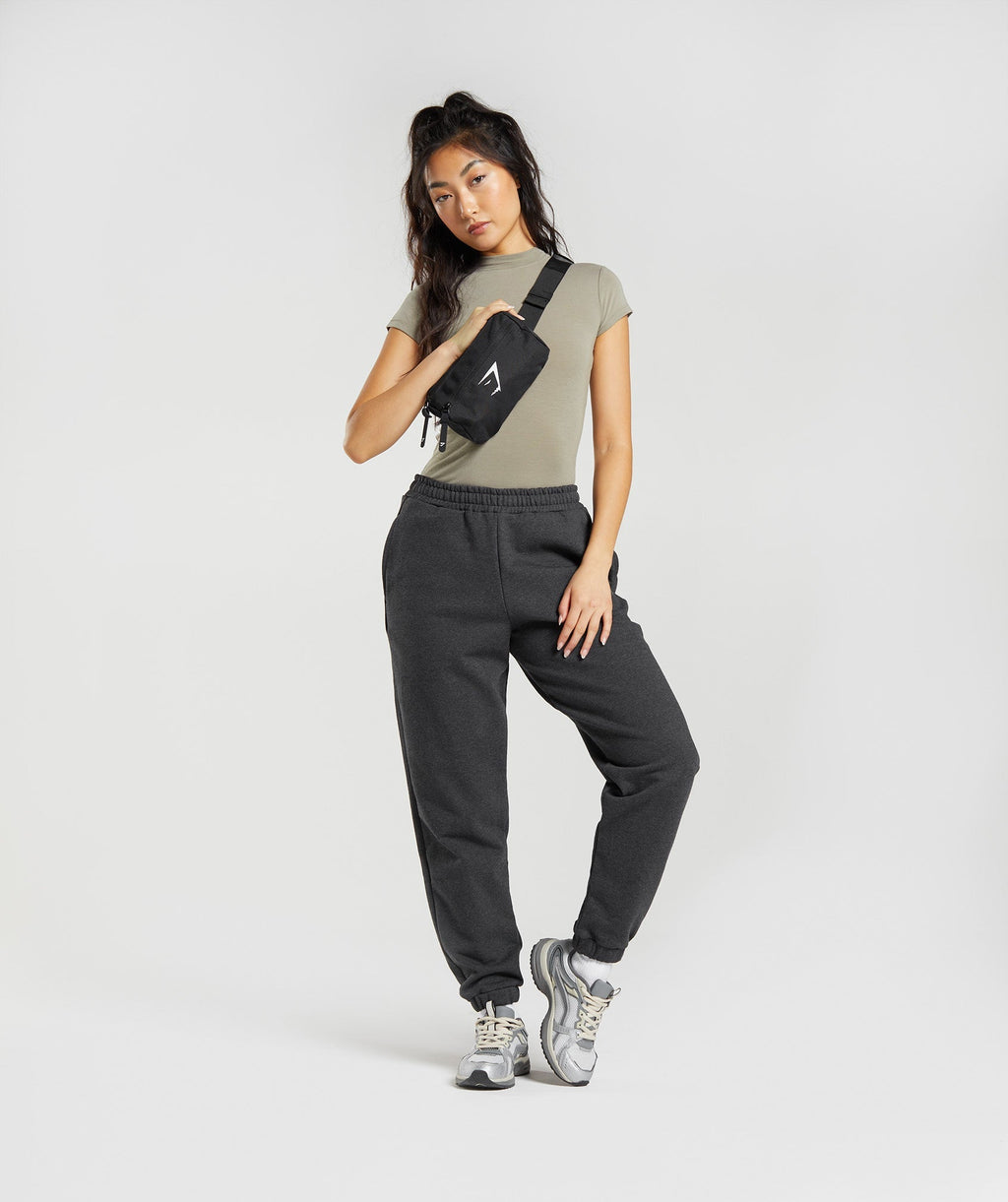 gymshark-jersey-body-fit-t-shirt-earthy-brown-ss23