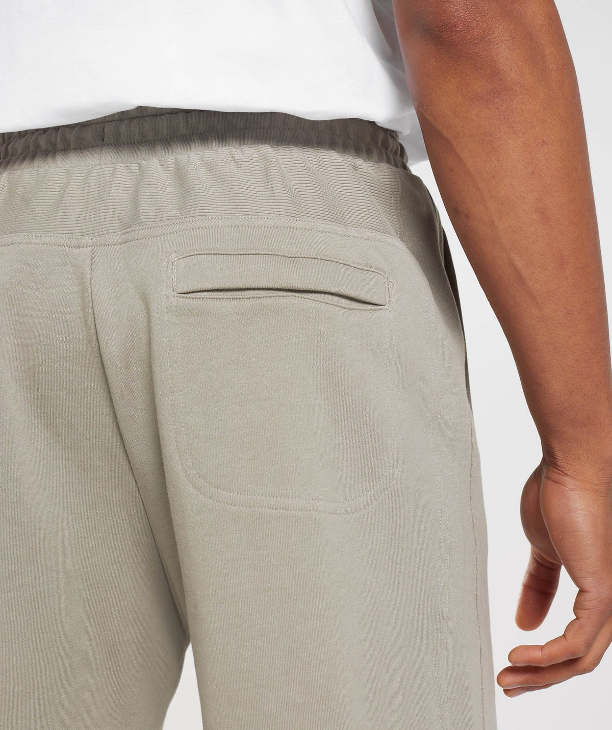 gymshark-rest-day-essentials-7-shorts-ecru-brown-ss23