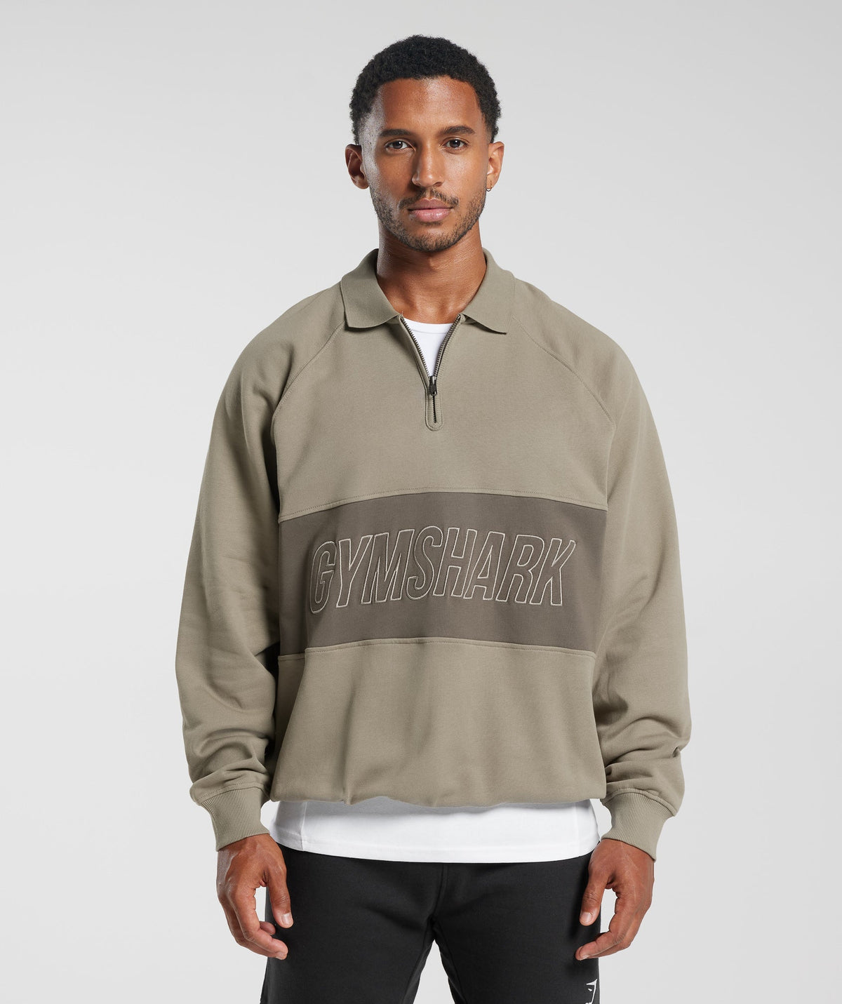 gymshark-rest-day-essentials-sweatshirt-polo-linen-brown-camo-brown-aw23