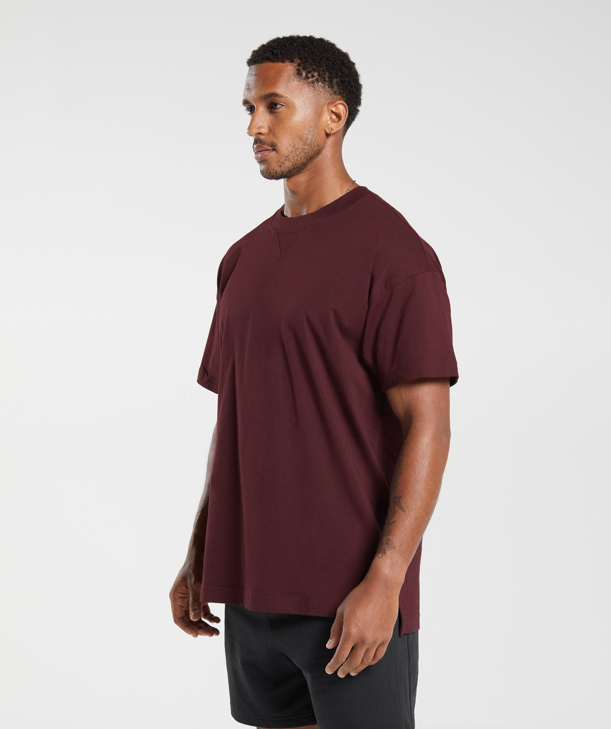 gymshark-rest-day-essentials-t-shirt-rich-maroon-aw23