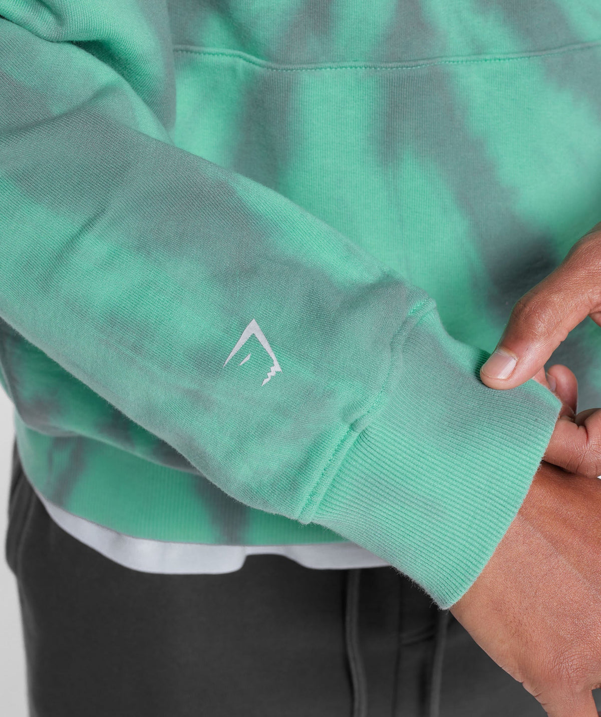 gymshark-rest-day-hoodie-oxidized-green-silhouette-grey-spiral-optic-wash-ss23