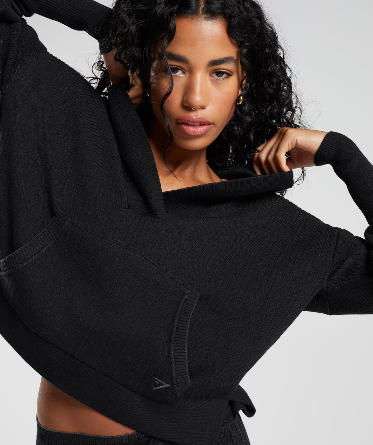 gymshark-pause-knitwear-hoodie-black-onyx-grey-aw22
