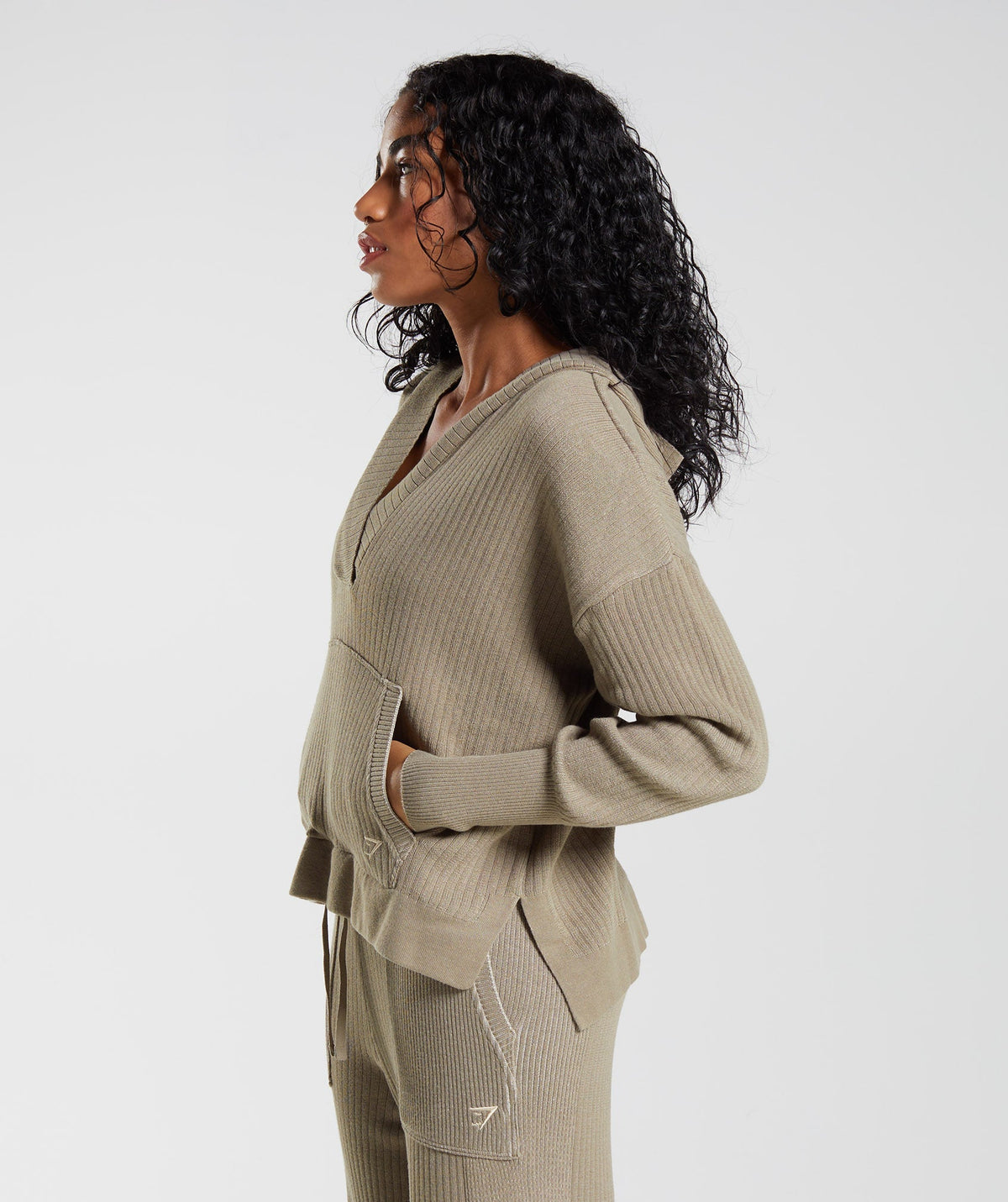 gymshark-pause-knitwear-hoodie-cement-brown-pebble-grey-aw22