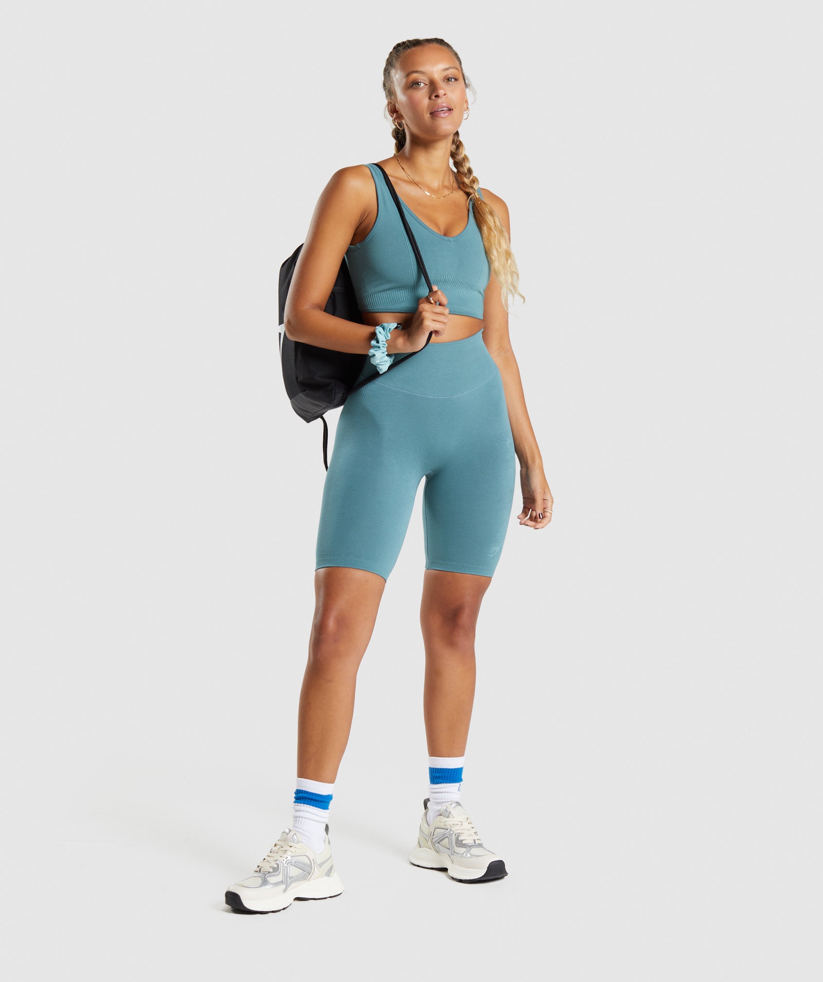 gymshark-rest-day-seamless-bralette-charred-blue-aw22