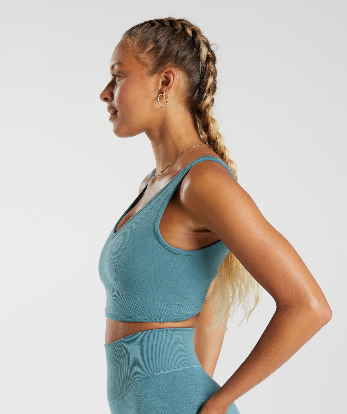 gymshark-rest-day-seamless-bralette-charred-blue-aw22