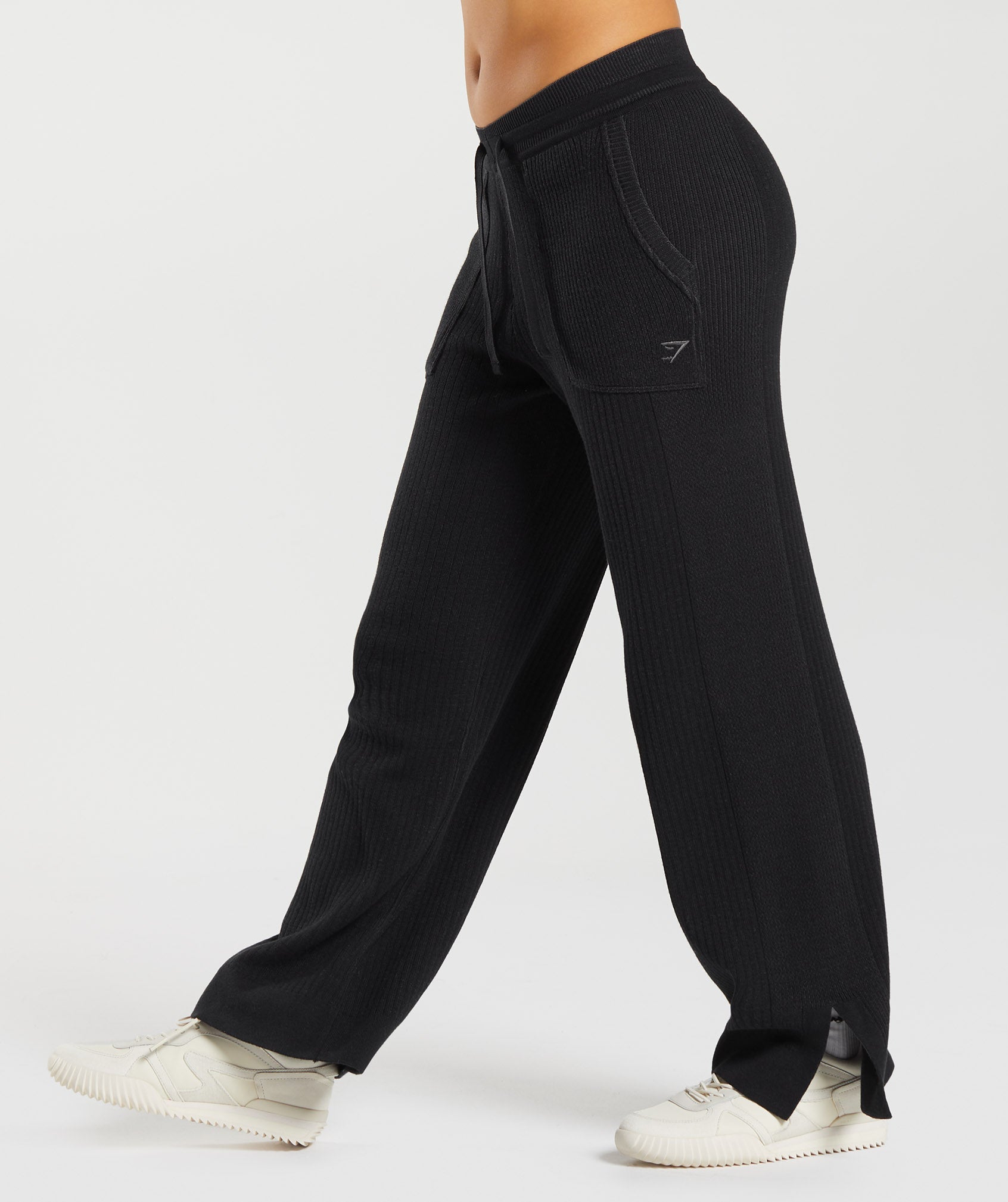 gymshark-pause-knitwear-joggers-black-onyx-grey-aw22