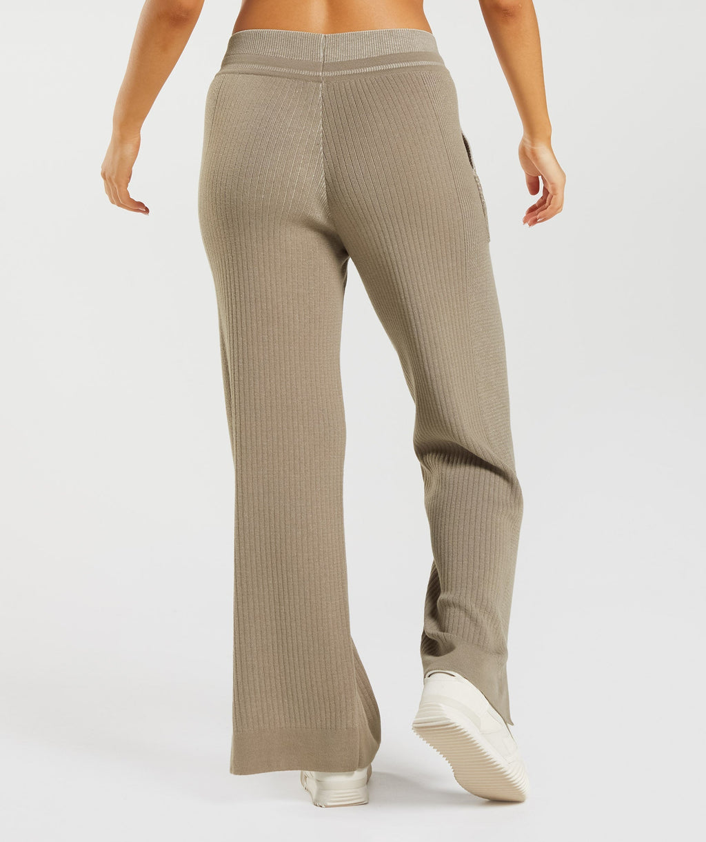 gymshark-pause-knitwear-joggers-cement-brown-pebble-grey-aw22