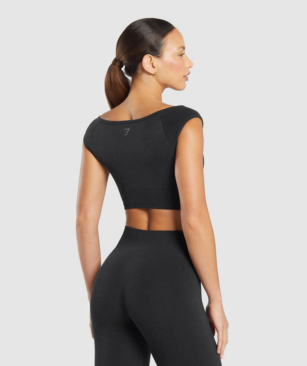 gymshark-luxe-seamless-boat-neck-crop-top-coal-marl-ss25