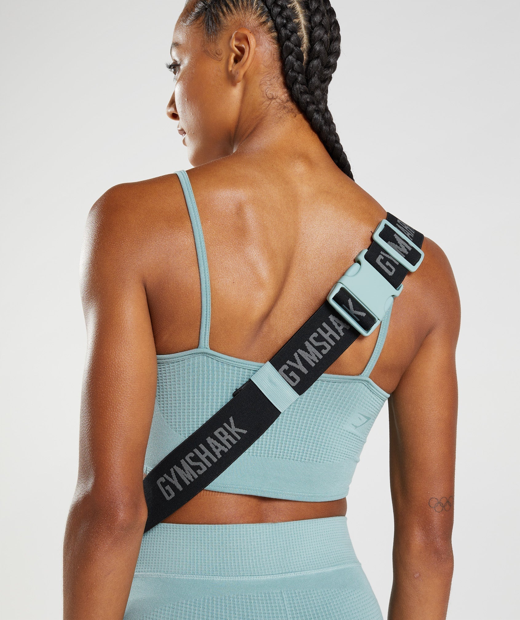 gymshark-rest-day-sling-bag-maya-blue-aw22