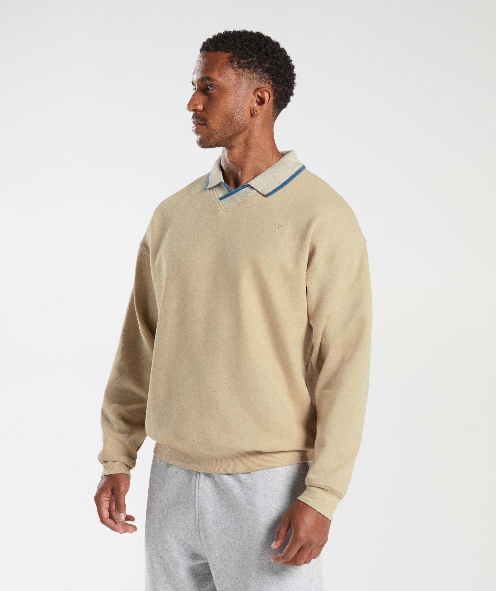 gymshark-rest-day-street-polo-pullover-desert-beige-aw23