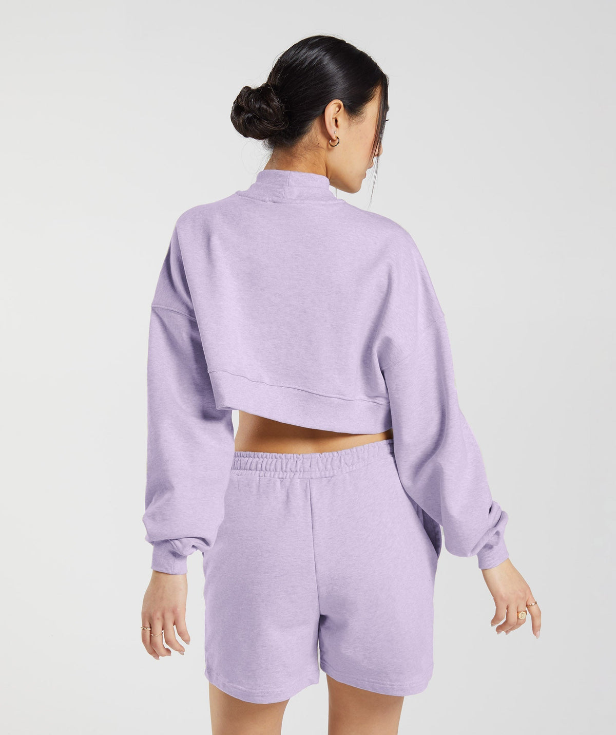gymshark-rest-day-sweats-cropped-pullover-aura-lilac-marl-ss23