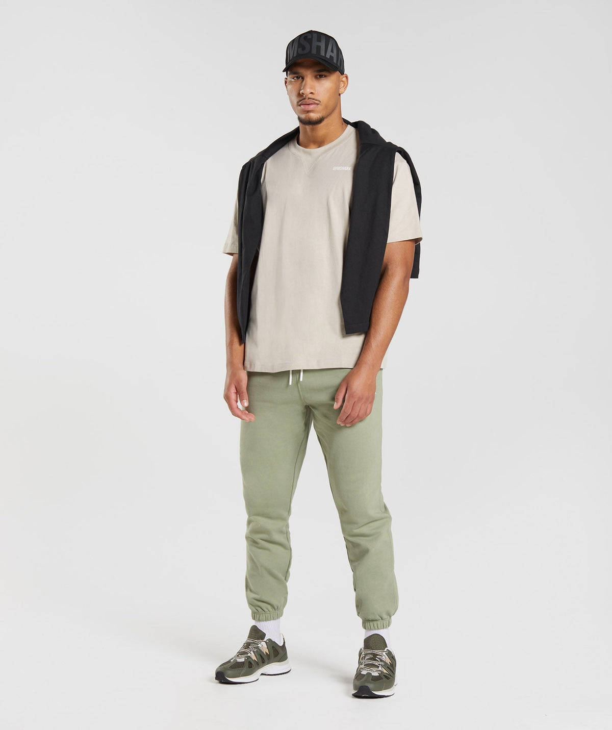 gymshark-rest-day-sweats-joggers-sage-green-aw22