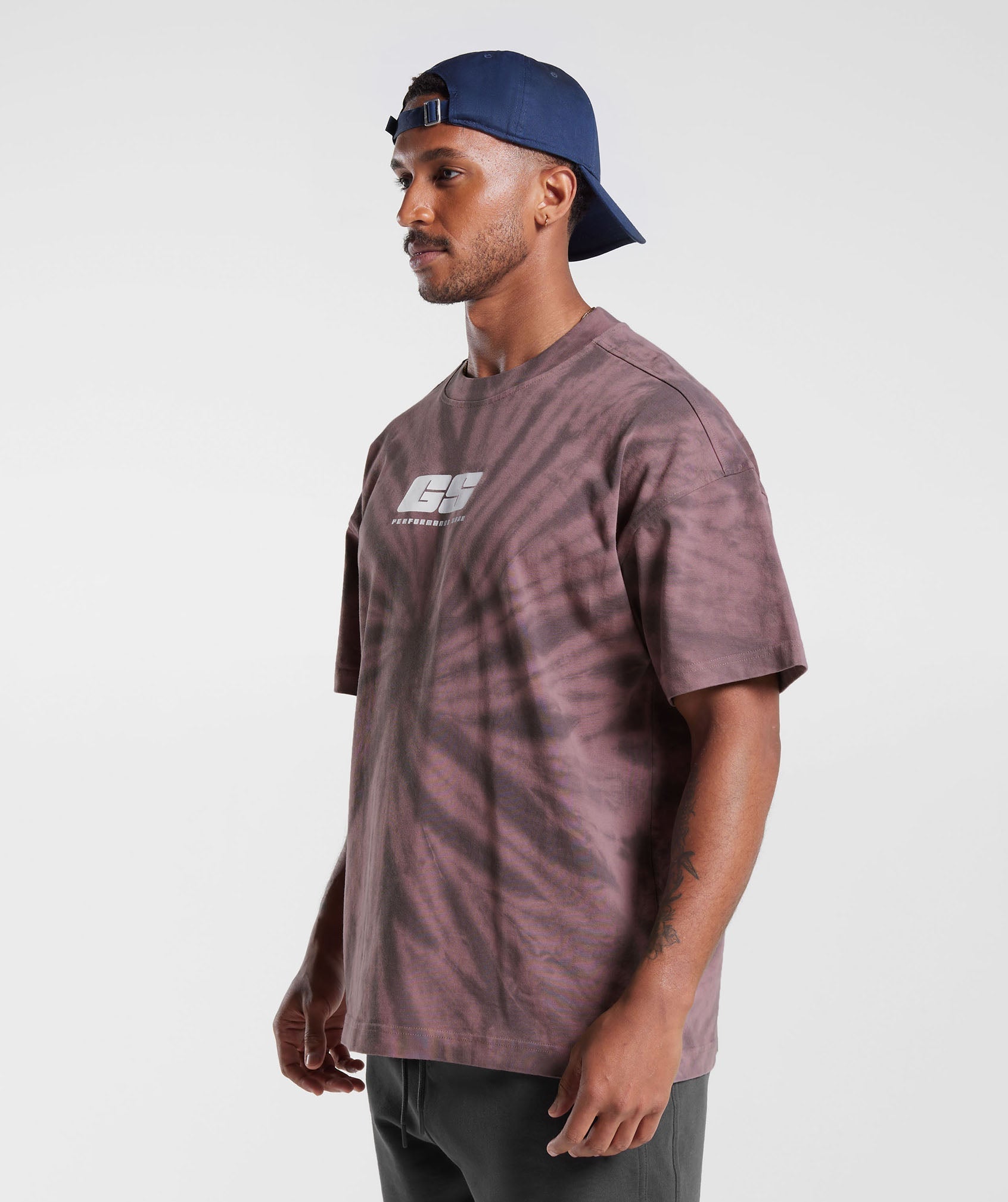 gymshark-rest-day-t-shirt-dusty-maroon-silhouette-grey-spiral-optic-wash-ss23