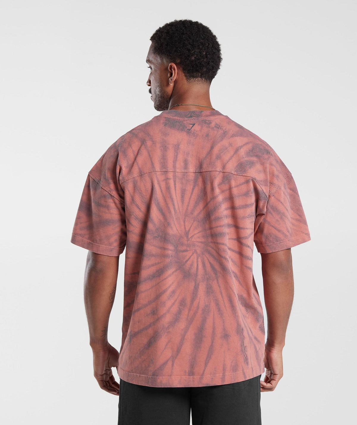 gymshark-rest-day-t-shirt-terracotta-pink-dusty-maroon-spiral-optic-wash-ss23