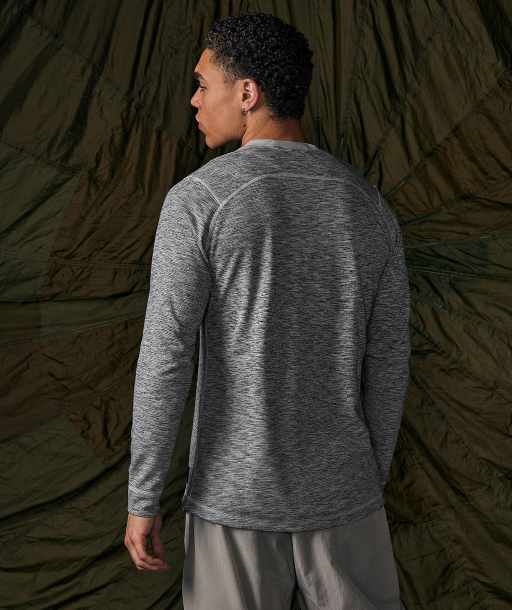 gymshark-retake-long-sleeve-t-shirt-light-grey-graphite-grey-marl-ss22