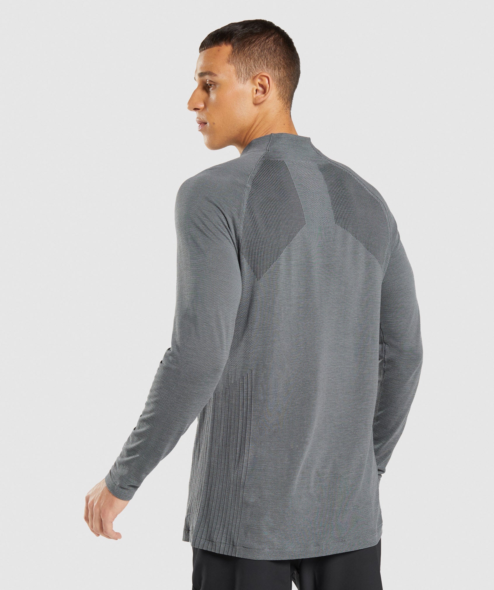 gymshark-retake-seamless-1-4-zip-black-charcoal-marl-aw21