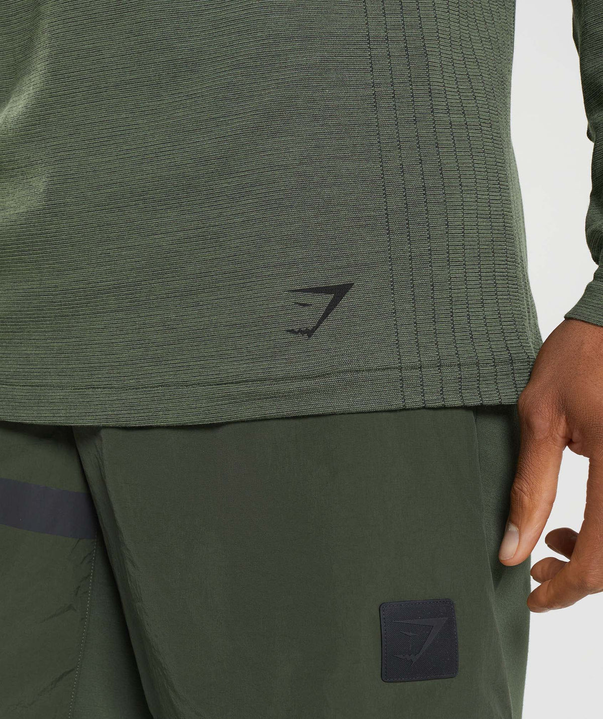 gymshark-retake-seamless-long-sleeve-t-shirt-core-olive-aw22