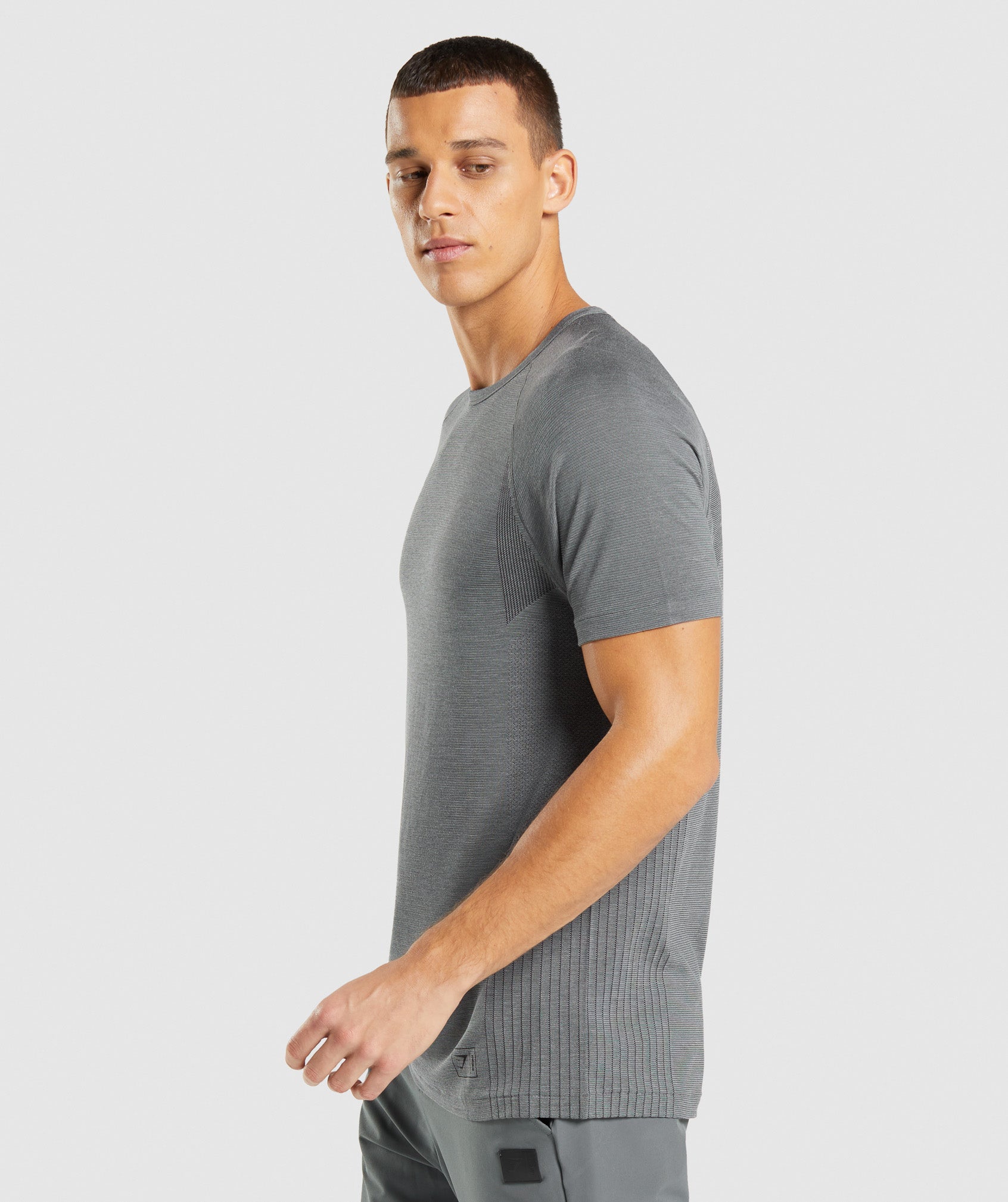 gymshark-retake-seamless-t-shirt-black-charcoal-marl-aw21