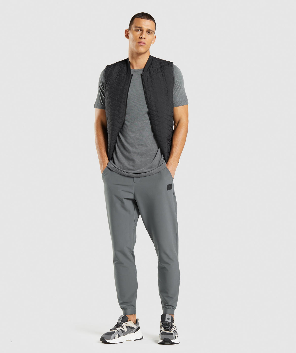 gymshark-retake-seamless-t-shirt-black-charcoal-marl-aw21