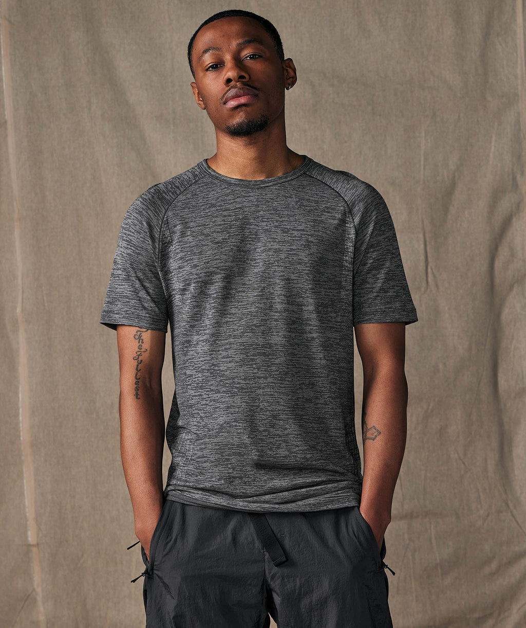gymshark-retake-seamless-t-shirt-onyx-grey-white-marl-ss22