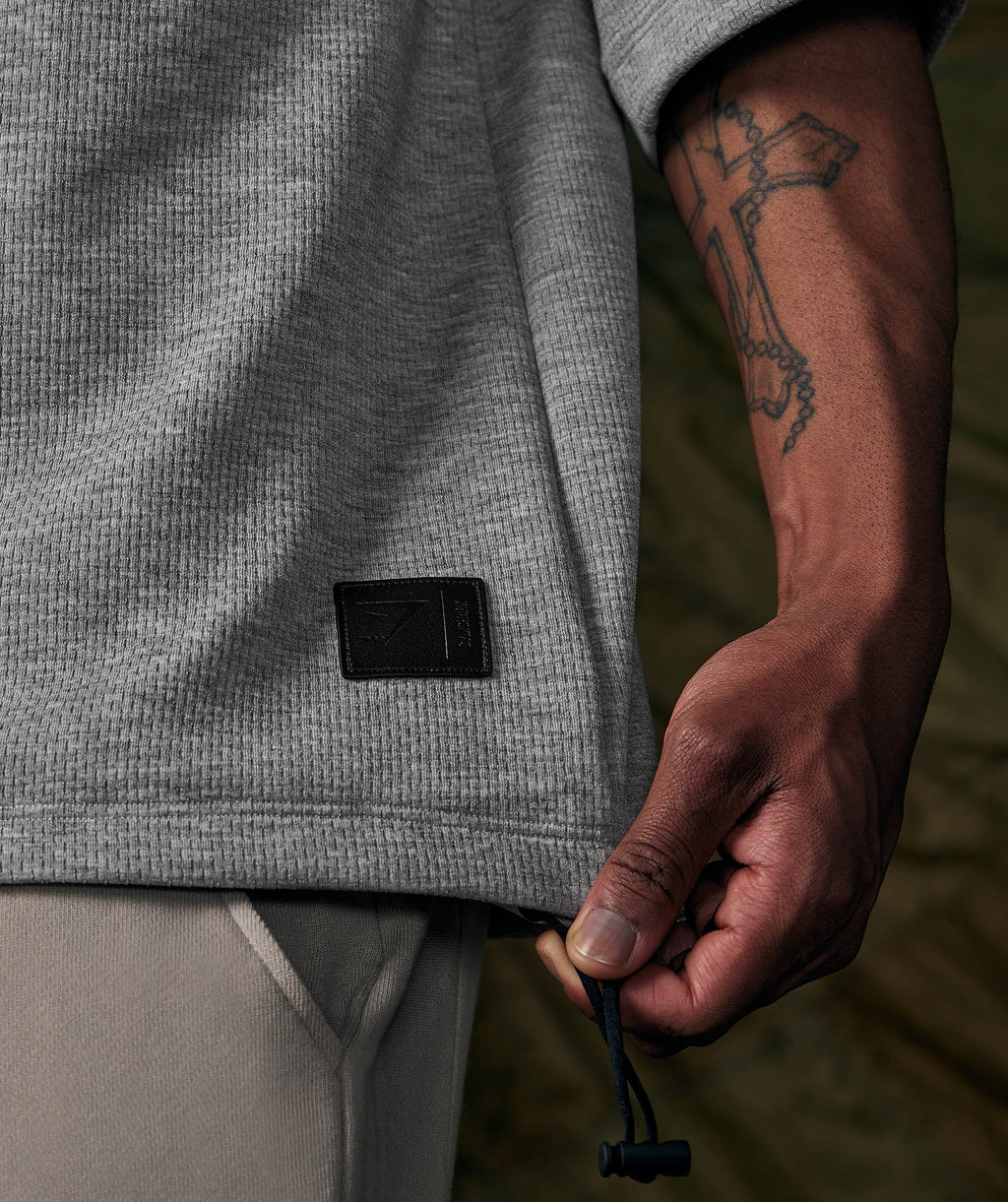 gymshark-retake-short-sleeve-crew-light-grey-marl-ss22