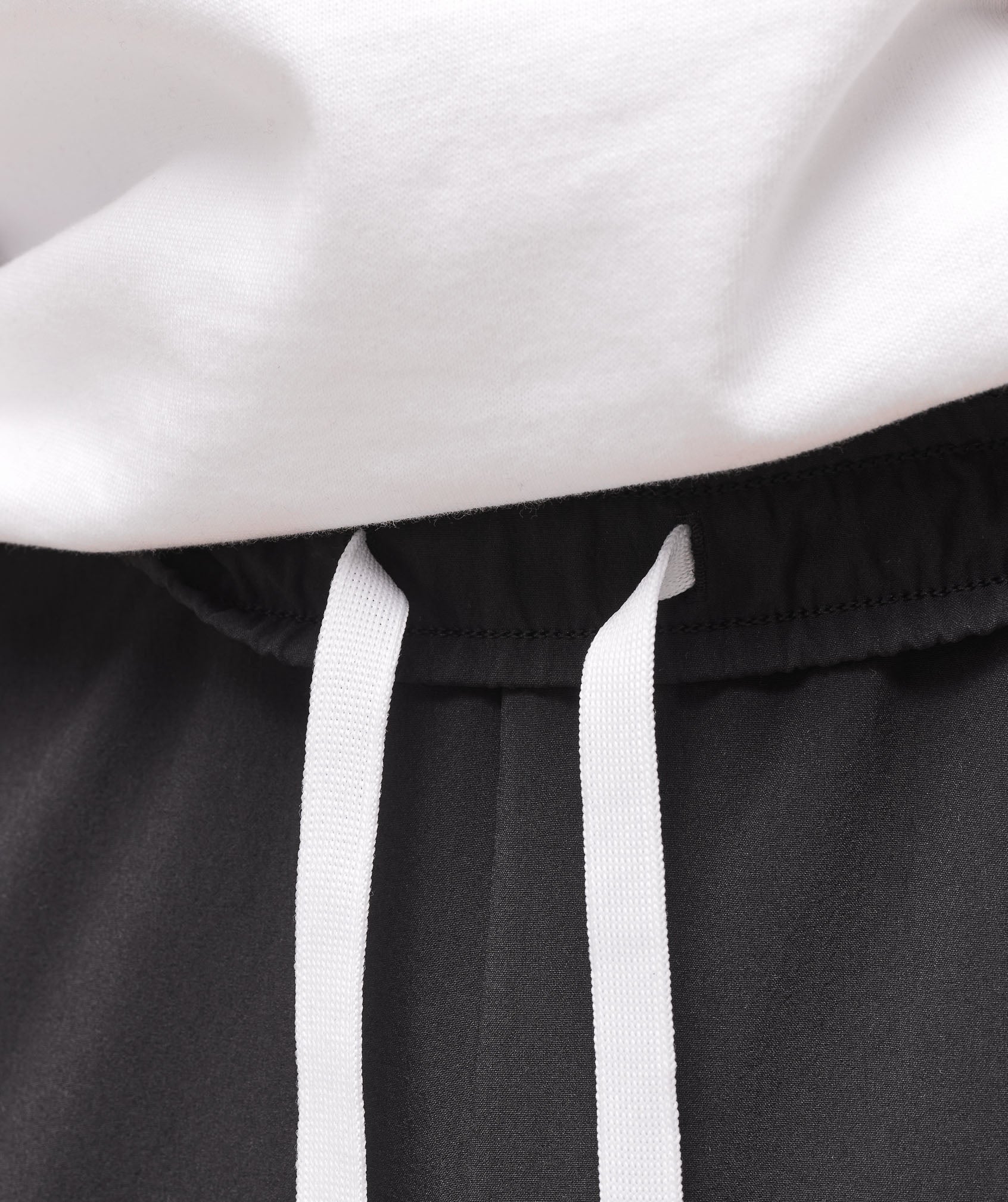 gymshark-retro-side-stripe-joggers-pants-black-ss25