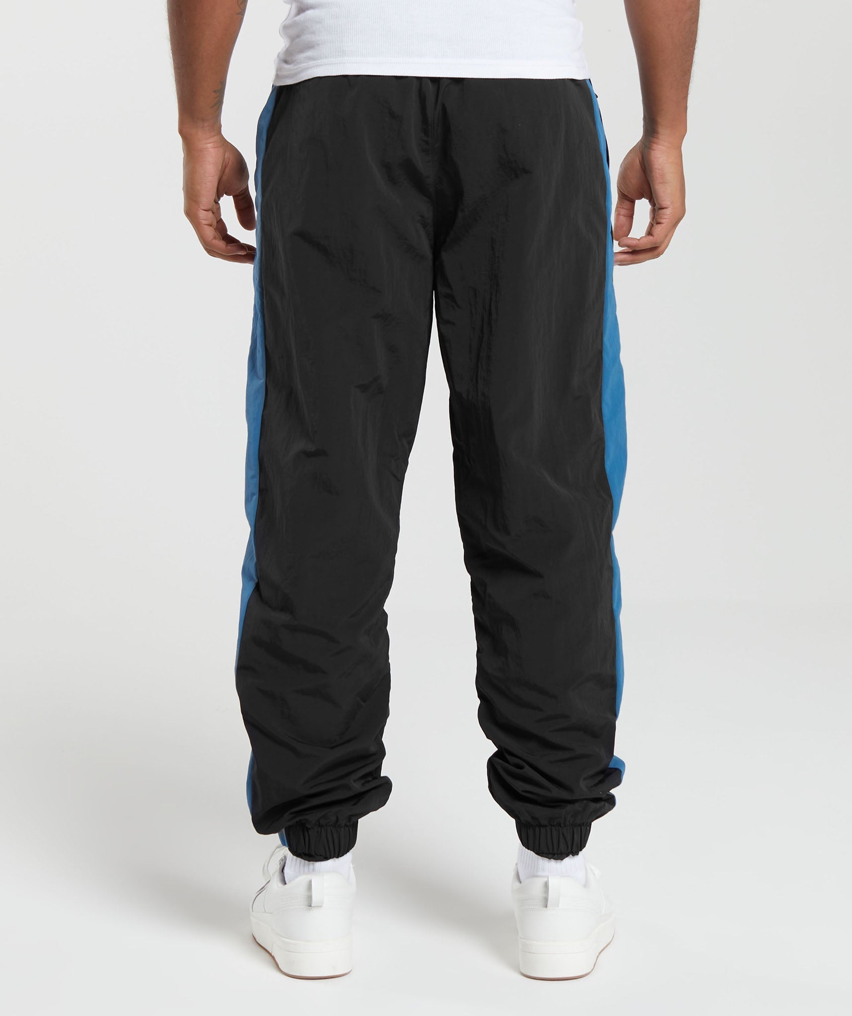 gymshark-retro-track-pants-black-aw23