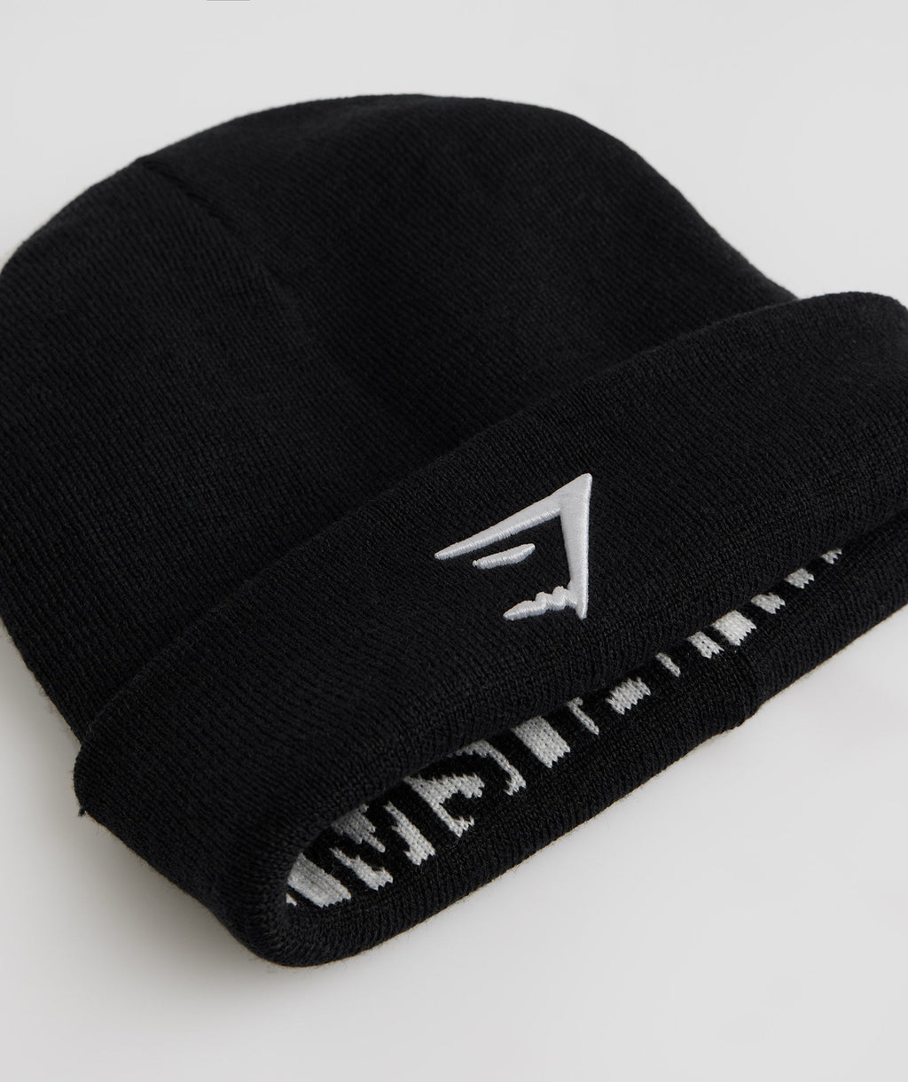 gymshark-reversable-jacquard-beanie-black-white-aw22