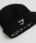 gymshark-reversable-jacquard-beanie-black-white-aw22