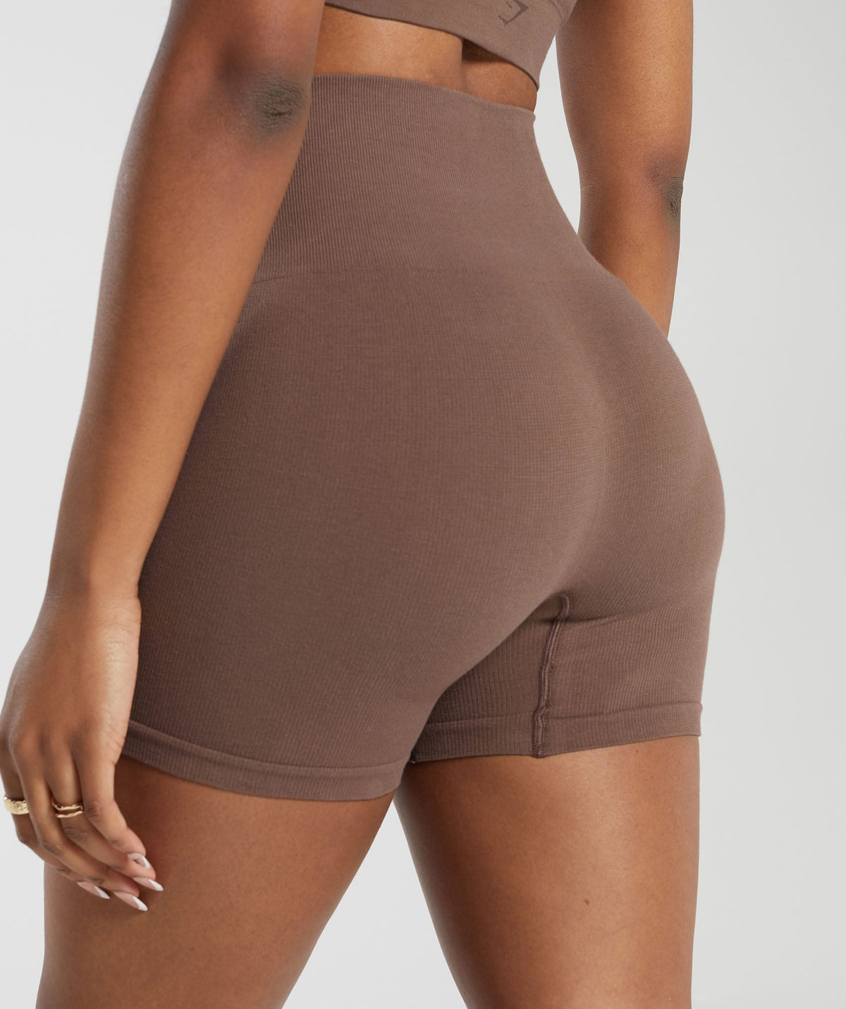 gymshark-ribbed-cotton-seamless-shorts-soft-brown-ss24