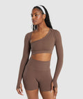 gymshark-ribbed-cotton-seamless-shrug-ls-tops-brown-ss24