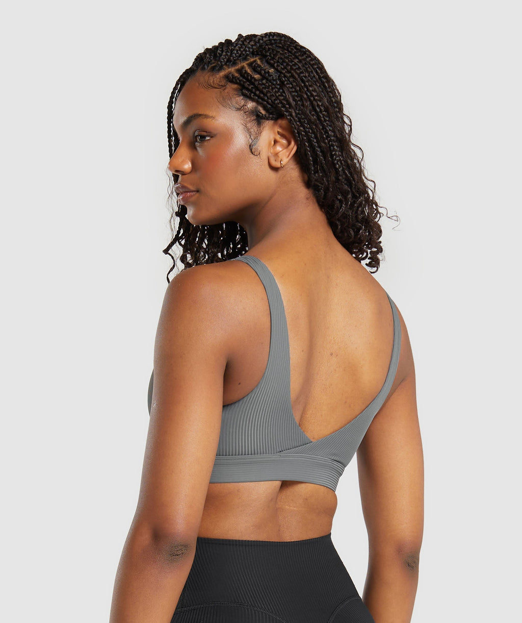 gymshark-ribbed-sports-bra-sports-bras-grey-ss24